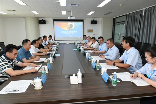 กิจกรรมของรองประธานการประชุมที่ปรึกษาทางการเมืองของประชาชนจีนเยือนจินคัง